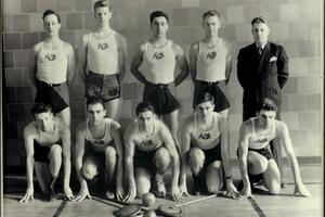 1942 Track And Field (Men) Sports Photo