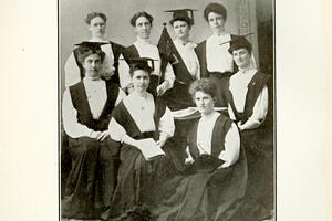 1907 Ladies of the Graduating Class