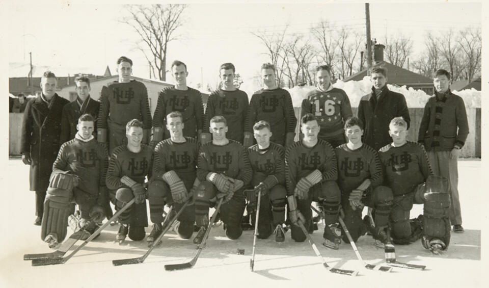 1947 Hockey (Men) Sports Photo